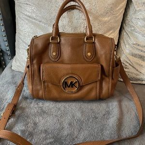 ✨MICHAEL KORS SIDE BAG✨🤎